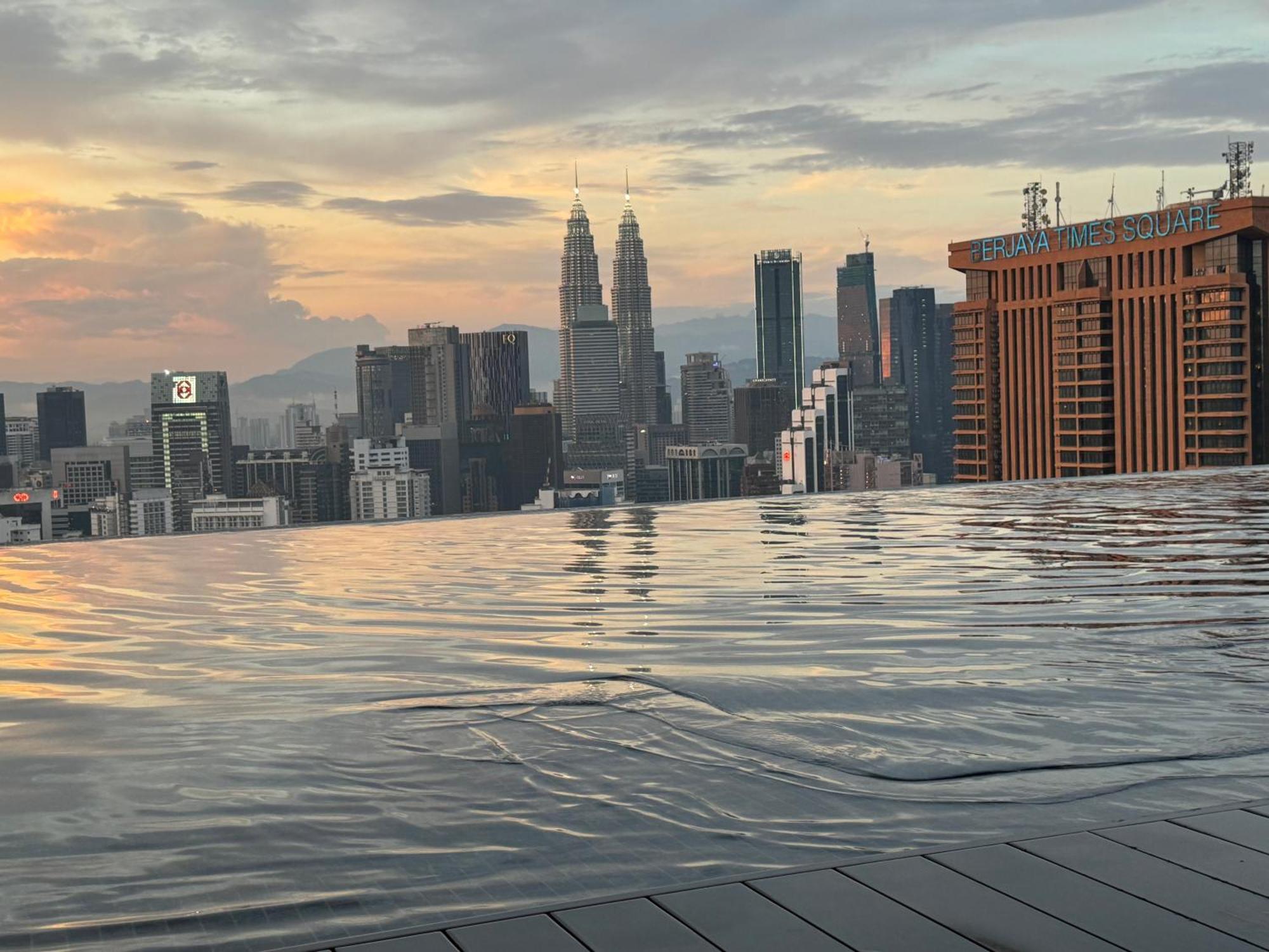 Lucentia Klcc By Classy * Kuala Lumpur