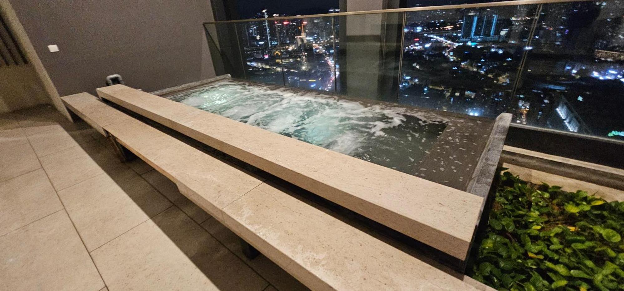 Lucentia Klcc By Classy
